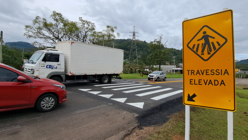 Travessia elevada